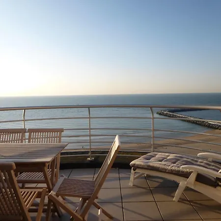 El Mirador Penthouse Paris Apartment *
